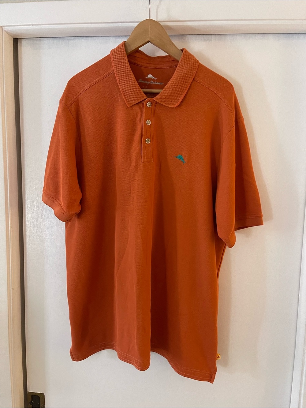 Tommy Bahama Men's Bright Orange Polo with Teal Logo Supima cotton XL pit 25”